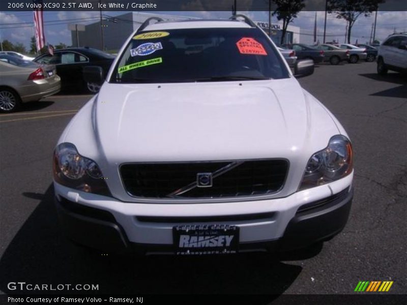 Ice White / Graphite 2006 Volvo XC90 2.5T AWD