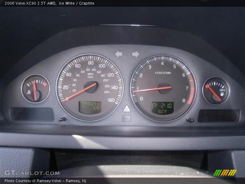 Ice White / Graphite 2006 Volvo XC90 2.5T AWD