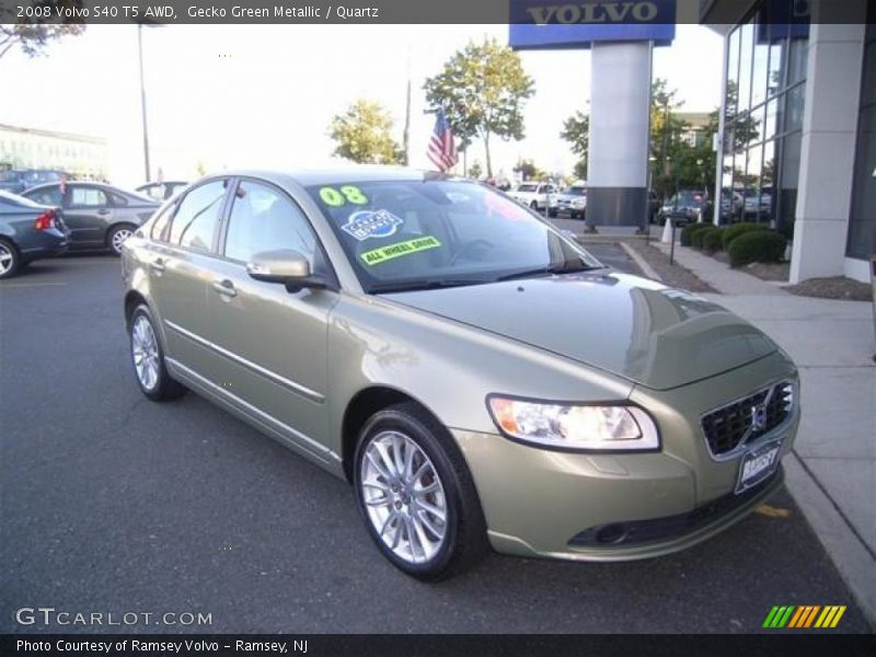 Gecko Green Metallic / Quartz 2008 Volvo S40 T5 AWD