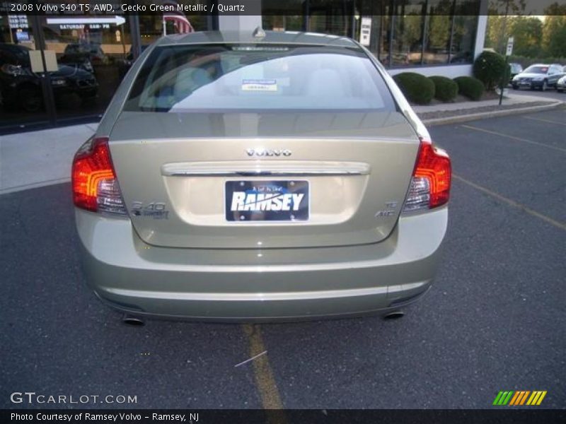 Gecko Green Metallic / Quartz 2008 Volvo S40 T5 AWD