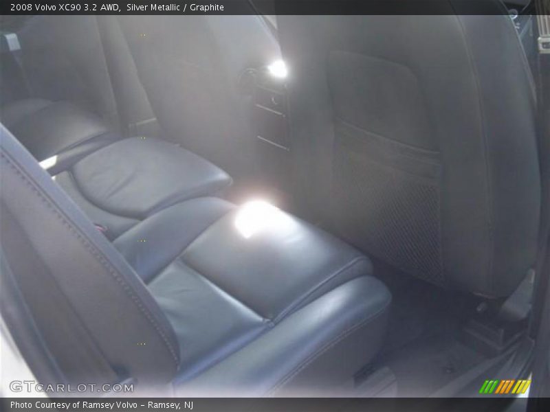 Silver Metallic / Graphite 2008 Volvo XC90 3.2 AWD