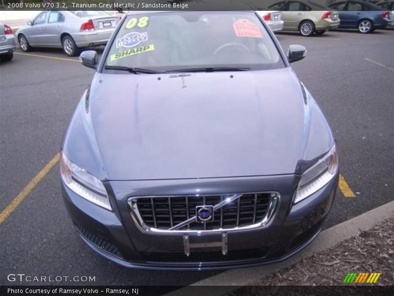 Titanium Grey Metallic / Sandstone Beige 2008 Volvo V70 3.2