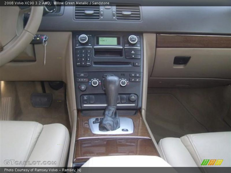 Willow Green Metallic / Sandstone 2008 Volvo XC90 3.2 AWD