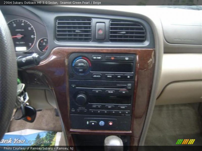 Seamist Green Pearl / Beige 2004 Subaru Outback H6 3.0 Sedan