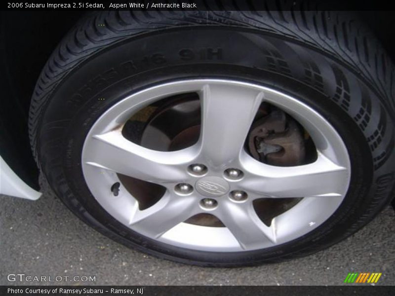 Aspen White / Anthracite Black 2006 Subaru Impreza 2.5i Sedan
