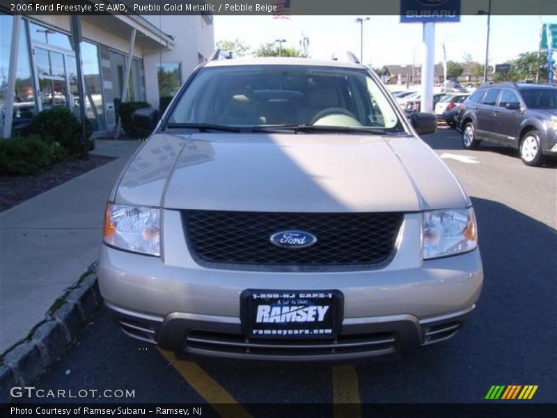 Pueblo Gold Metallic / Pebble Beige 2006 Ford Freestyle SE AWD