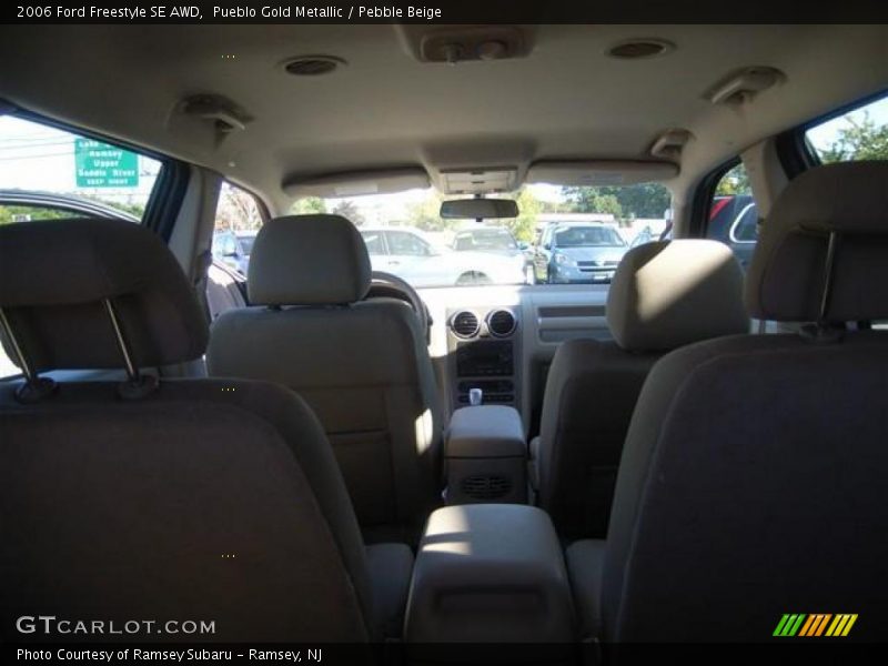 Pueblo Gold Metallic / Pebble Beige 2006 Ford Freestyle SE AWD