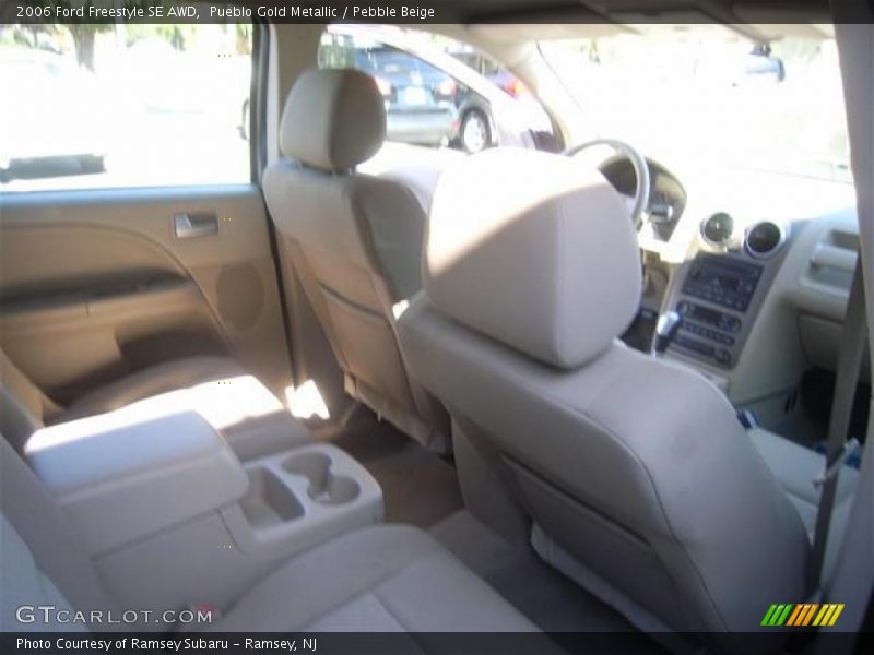 Pueblo Gold Metallic / Pebble Beige 2006 Ford Freestyle SE AWD