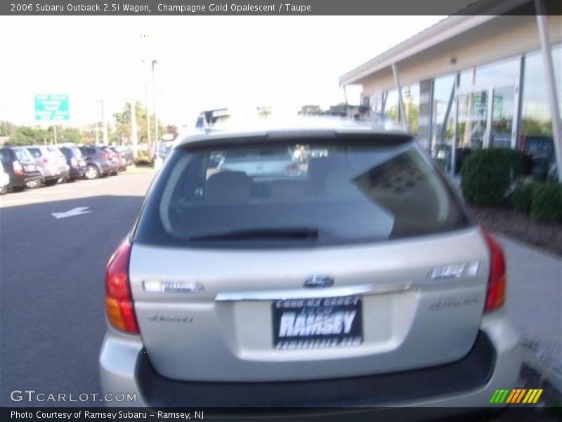 Champagne Gold Opalescent / Taupe 2006 Subaru Outback 2.5i Wagon