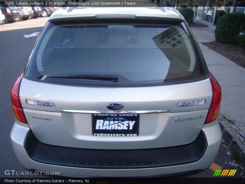 Champagne Gold Opalescent / Taupe 2006 Subaru Outback 2.5i Wagon