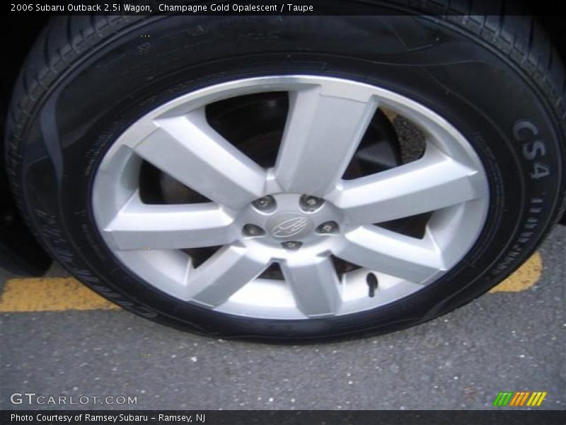 Champagne Gold Opalescent / Taupe 2006 Subaru Outback 2.5i Wagon