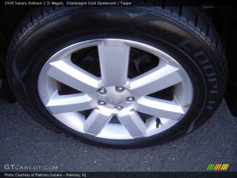 Champagne Gold Opalescent / Taupe 2006 Subaru Outback 2.5i Wagon