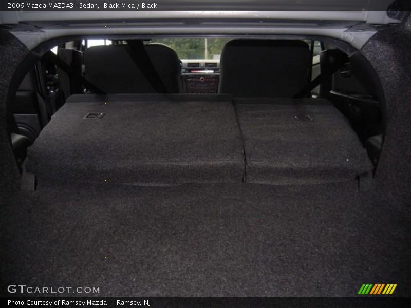 Black Mica / Black 2006 Mazda MAZDA3 i Sedan