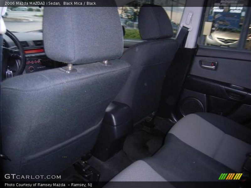 Black Mica / Black 2006 Mazda MAZDA3 i Sedan