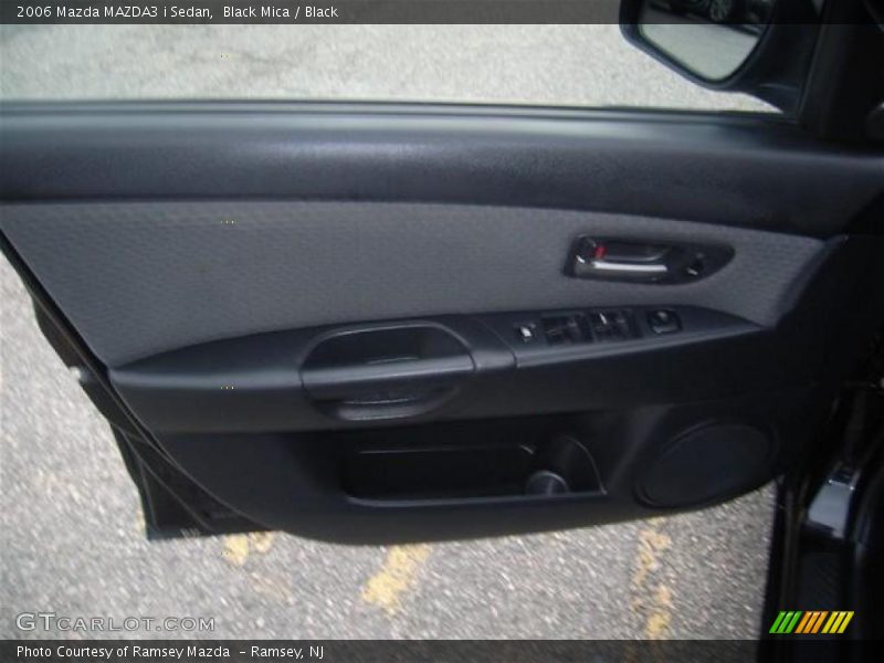 Black Mica / Black 2006 Mazda MAZDA3 i Sedan
