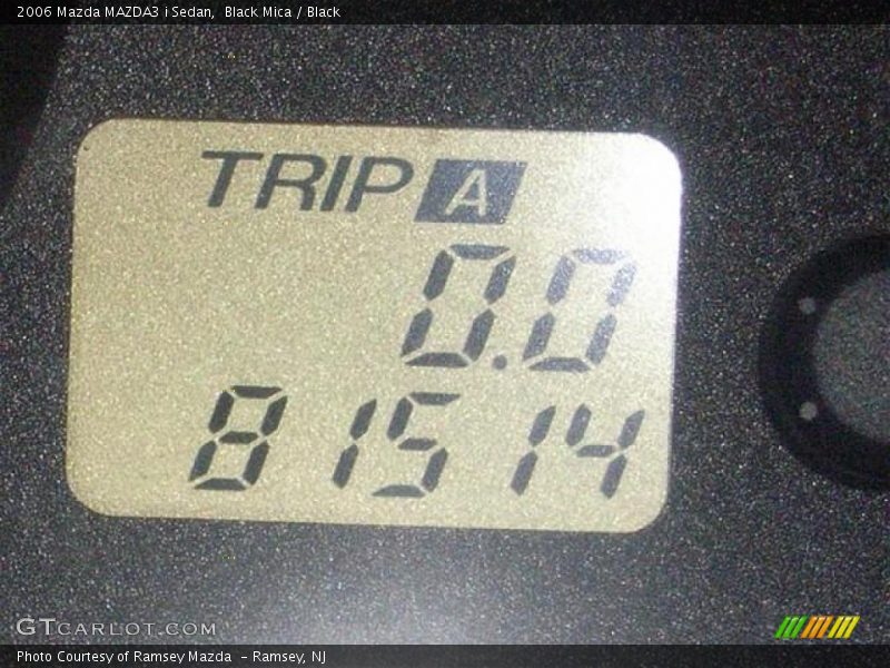 Black Mica / Black 2006 Mazda MAZDA3 i Sedan