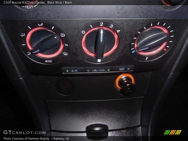 Black Mica / Black 2006 Mazda MAZDA3 i Sedan
