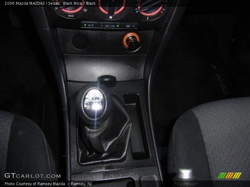 Black Mica / Black 2006 Mazda MAZDA3 i Sedan