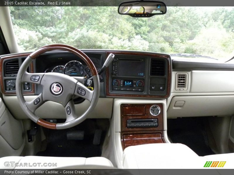 Red E / Shale 2005 Cadillac Escalade