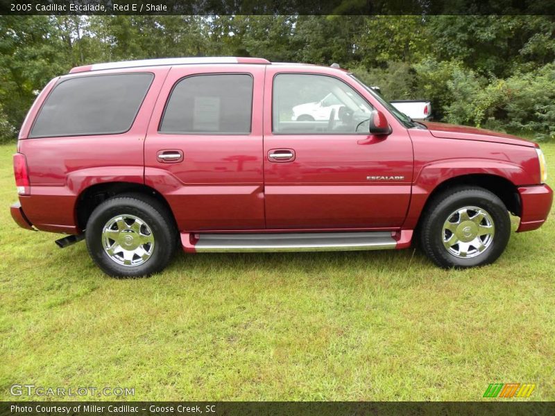 Red E / Shale 2005 Cadillac Escalade