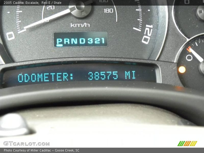 Red E / Shale 2005 Cadillac Escalade
