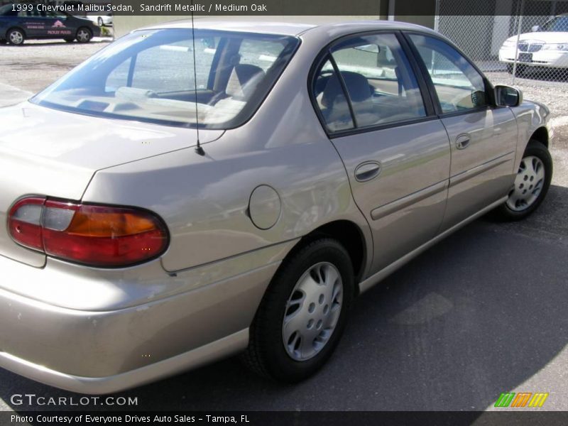Sandrift Metallic / Medium Oak 1999 Chevrolet Malibu Sedan