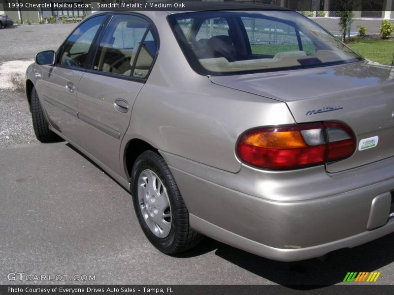 Sandrift Metallic / Medium Oak 1999 Chevrolet Malibu Sedan