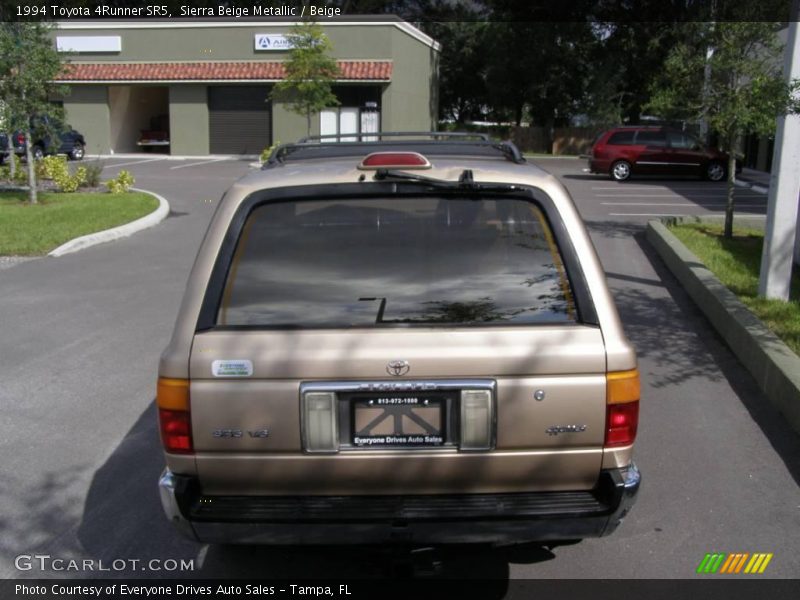 Sierra Beige Metallic / Beige 1994 Toyota 4Runner SR5