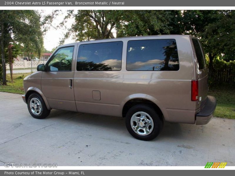Bronzemist Metallic / Neutral 2004 Chevrolet Astro LS Passenger Van