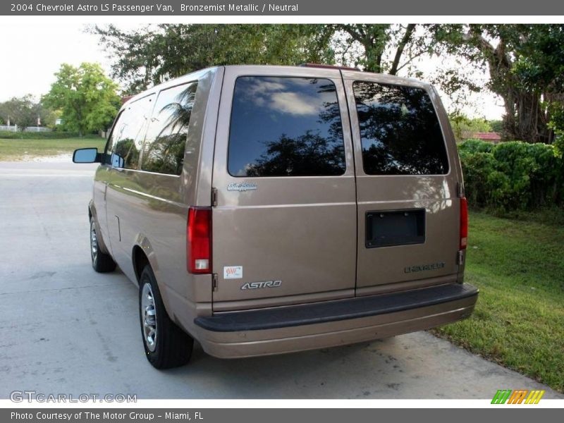 Bronzemist Metallic / Neutral 2004 Chevrolet Astro LS Passenger Van