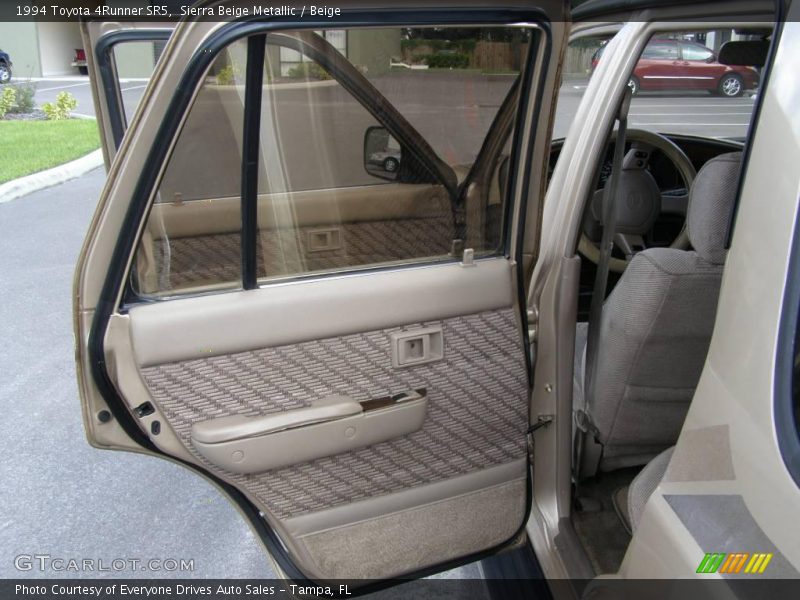 Sierra Beige Metallic / Beige 1994 Toyota 4Runner SR5
