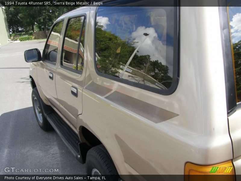 Sierra Beige Metallic / Beige 1994 Toyota 4Runner SR5