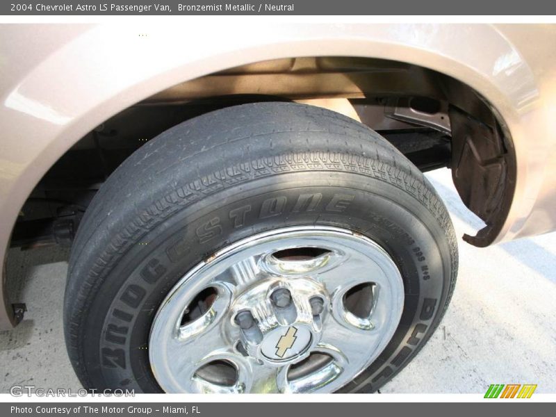 Bronzemist Metallic / Neutral 2004 Chevrolet Astro LS Passenger Van