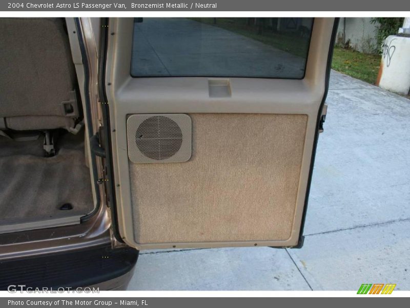 Bronzemist Metallic / Neutral 2004 Chevrolet Astro LS Passenger Van