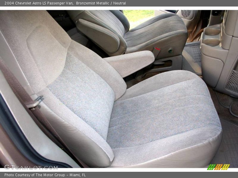 Bronzemist Metallic / Neutral 2004 Chevrolet Astro LS Passenger Van