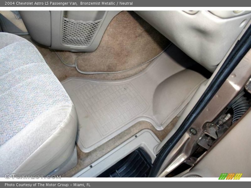 Bronzemist Metallic / Neutral 2004 Chevrolet Astro LS Passenger Van