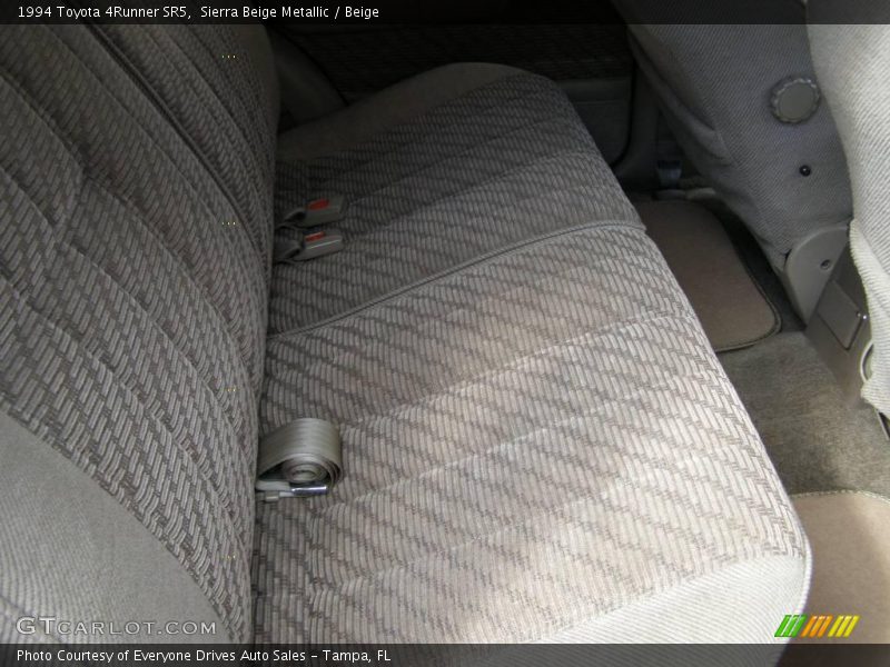 Sierra Beige Metallic / Beige 1994 Toyota 4Runner SR5