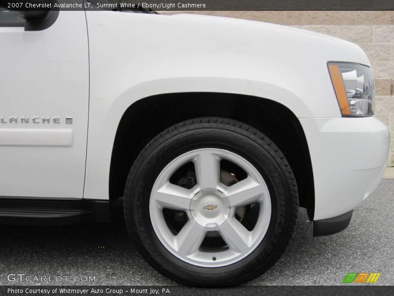 Summit White / Ebony/Light Cashmere 2007 Chevrolet Avalanche LT