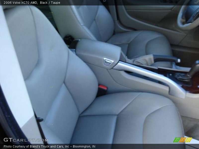 Black / Taupe 2006 Volvo XC70 AWD