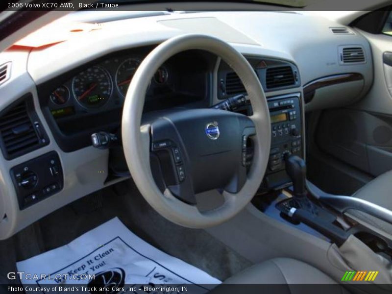 Black / Taupe 2006 Volvo XC70 AWD