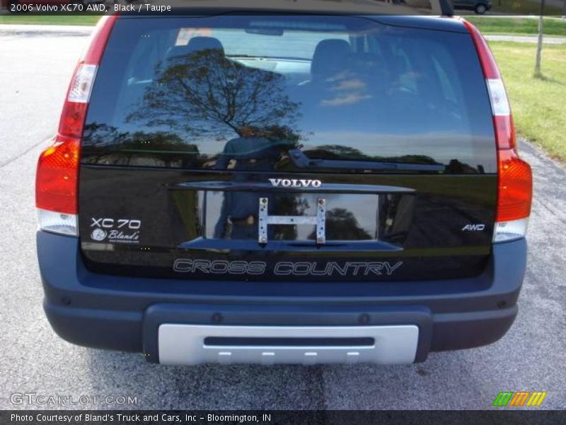 Black / Taupe 2006 Volvo XC70 AWD