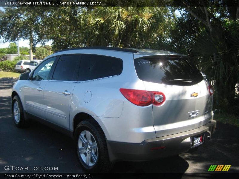 Silver Ice Metallic / Ebony 2010 Chevrolet Traverse LT