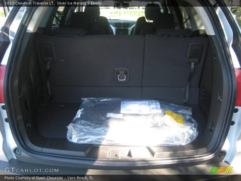 Silver Ice Metallic / Ebony 2010 Chevrolet Traverse LT