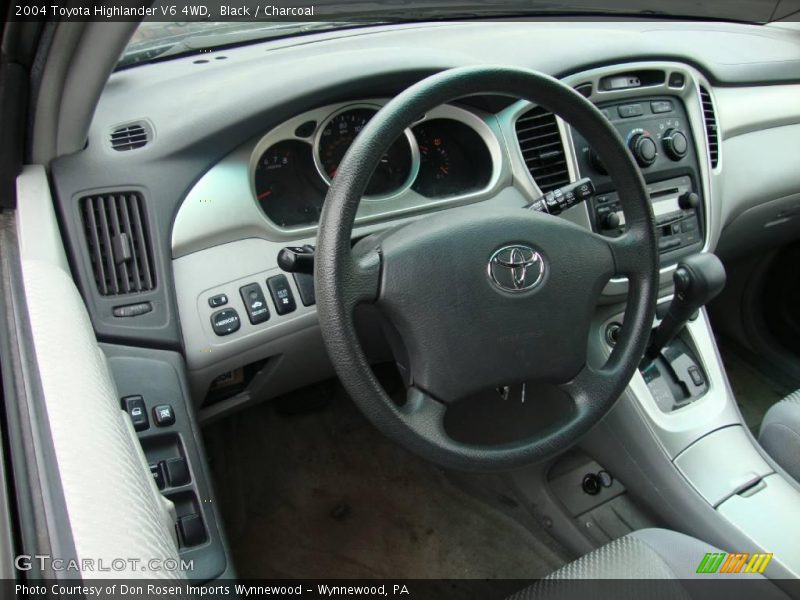 Black / Charcoal 2004 Toyota Highlander V6 4WD