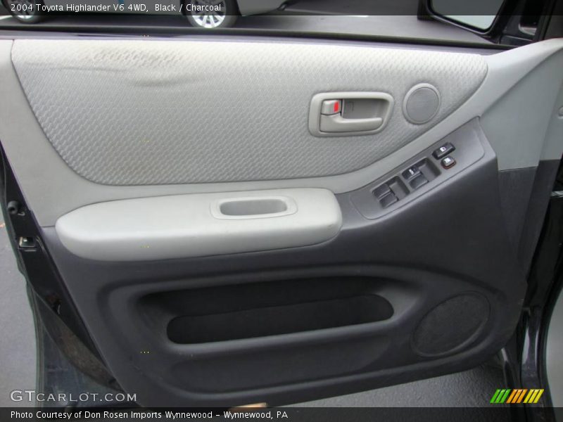 Black / Charcoal 2004 Toyota Highlander V6 4WD