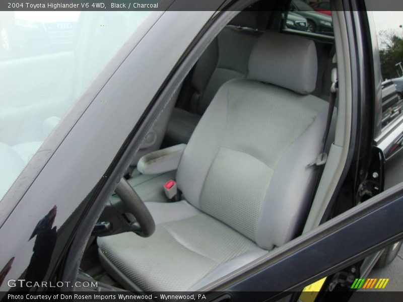 Black / Charcoal 2004 Toyota Highlander V6 4WD