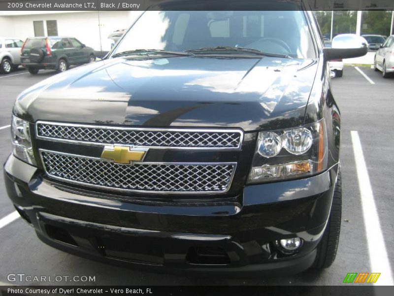 Black / Ebony 2009 Chevrolet Avalanche LTZ