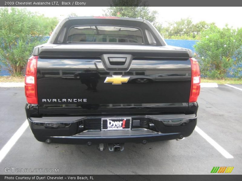 Black / Ebony 2009 Chevrolet Avalanche LTZ
