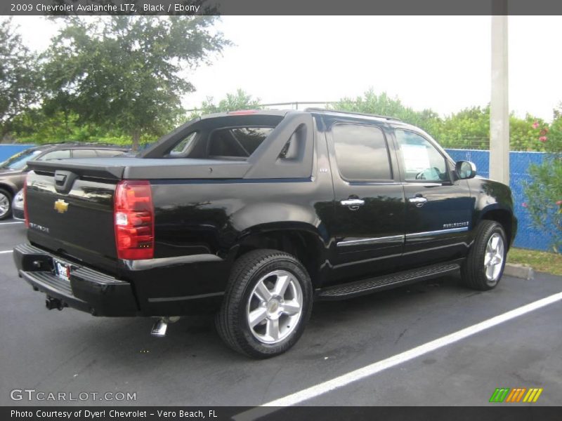 Black / Ebony 2009 Chevrolet Avalanche LTZ
