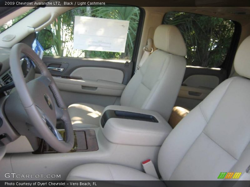 Black / Light Cashmere 2009 Chevrolet Avalanche LTZ